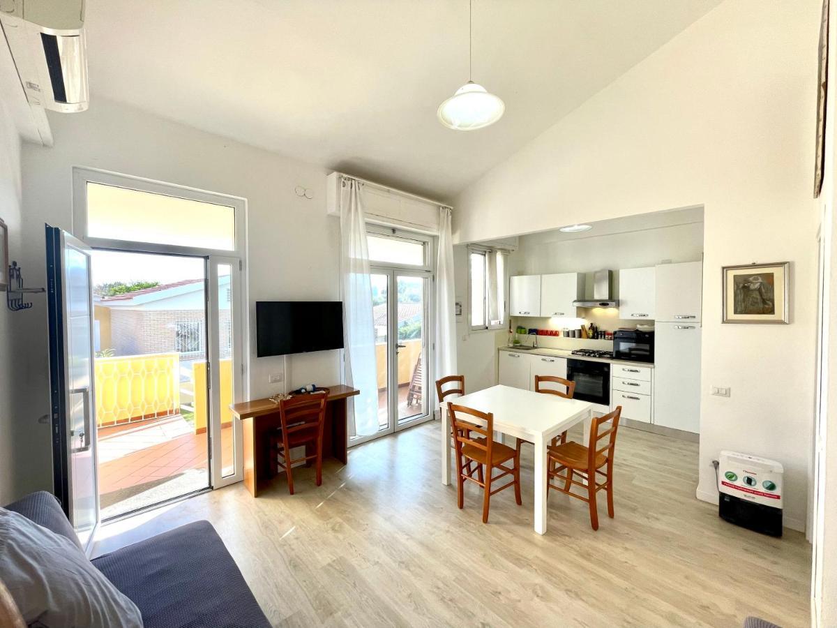 Villa Poetto Beach By Home And Experience , Cagliari, Poetto Dış mekan fotoğraf
